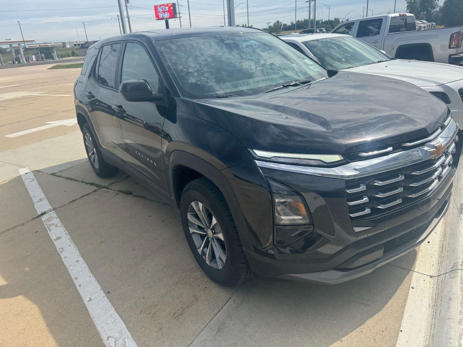 Used 2026 Mosaic Black Metallic Chevrolet AWD LT image 3