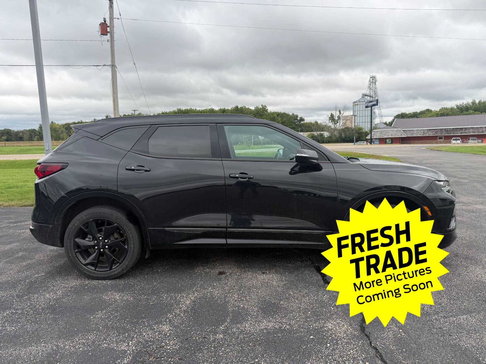Used 2019 Black Chevrolet RS image 4