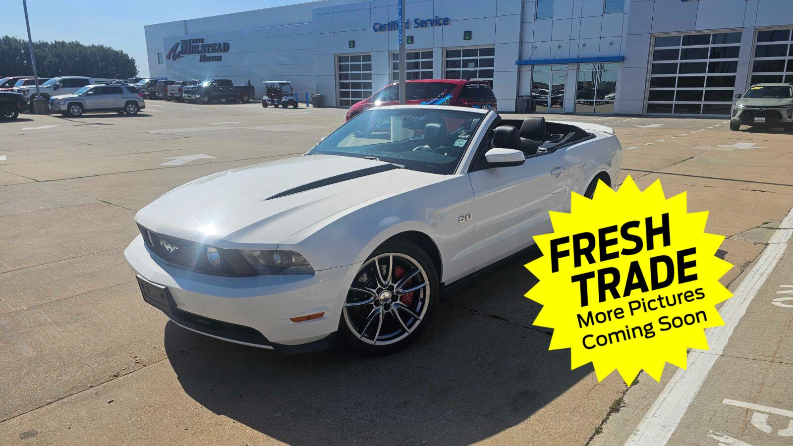 Performance White 2011 Ford Mustang Convertible Rear-Wheel Drive 6-Speed Manual