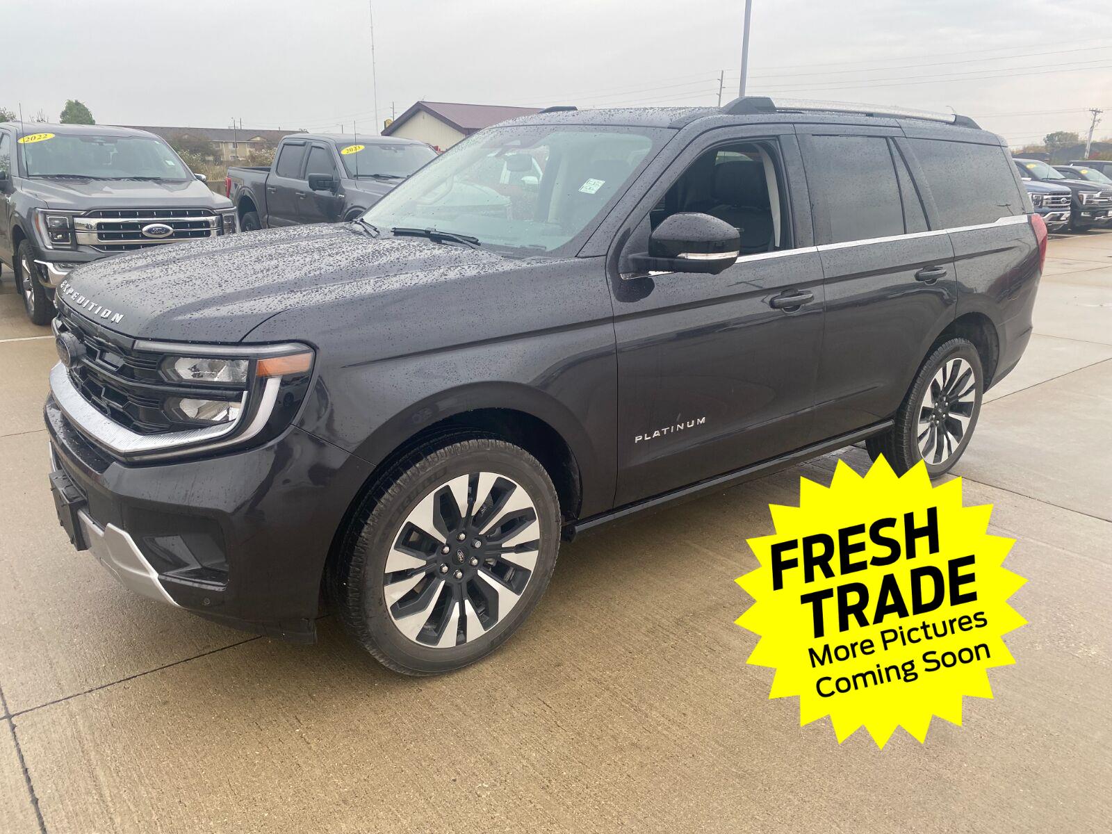 Dark Matter Gray 2025 Ford Expedition SUV / Crossover Four-Wheel Drive Automatic