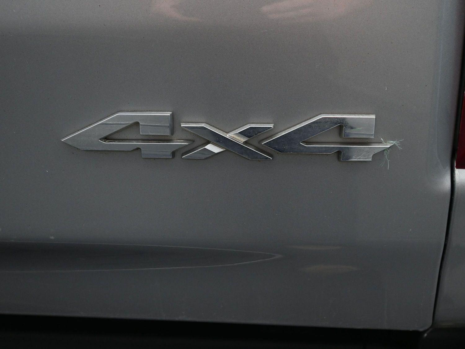 Used 2022 Billet Silver Metallic Clearcoat Ram Big Horn image 13