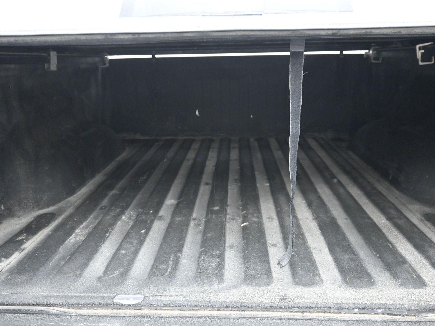 Used 2022 Billet Silver Metallic Clearcoat Ram Big Horn image 15