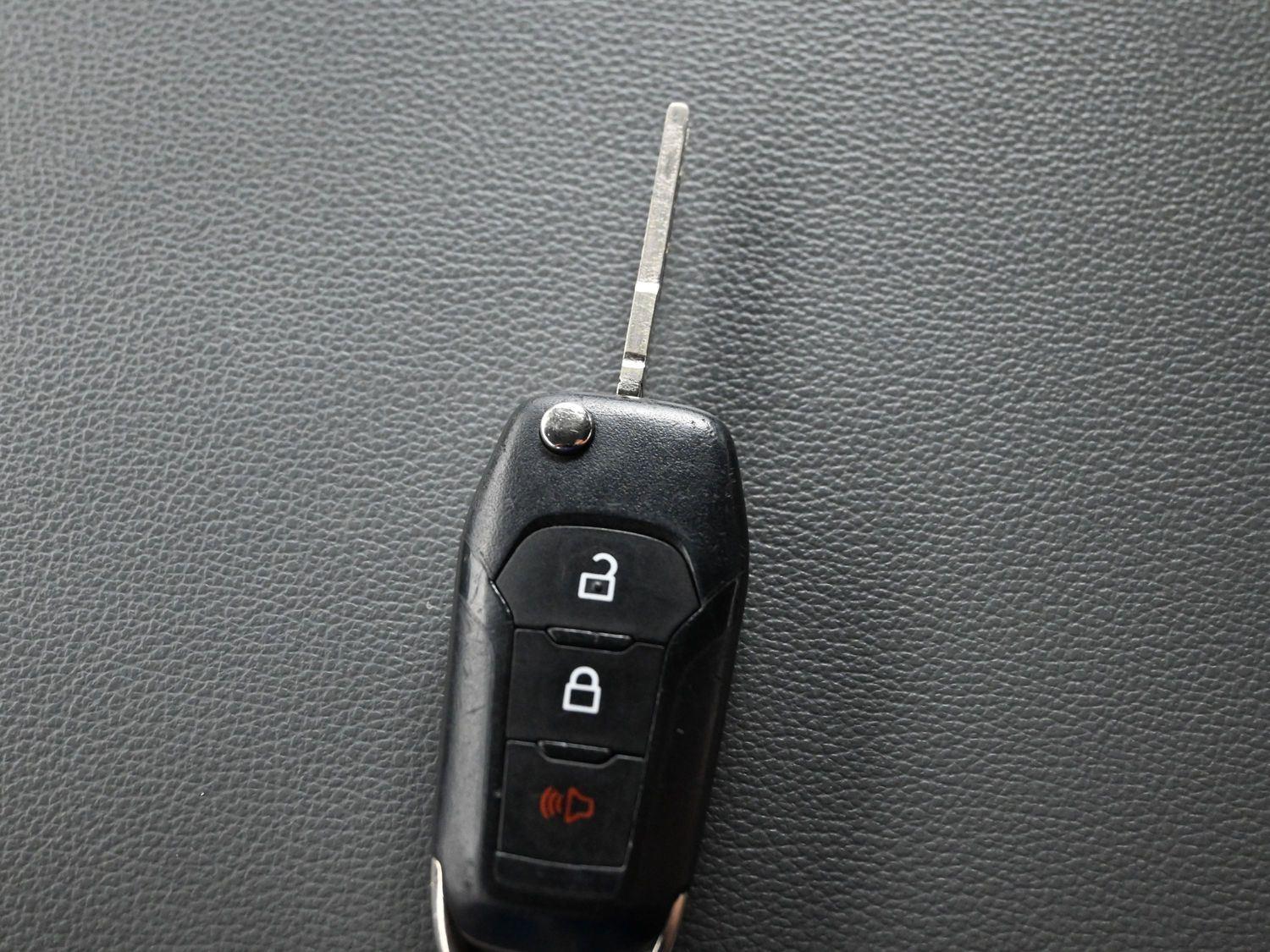 Used 2021 Agate Black Ford XL image 26