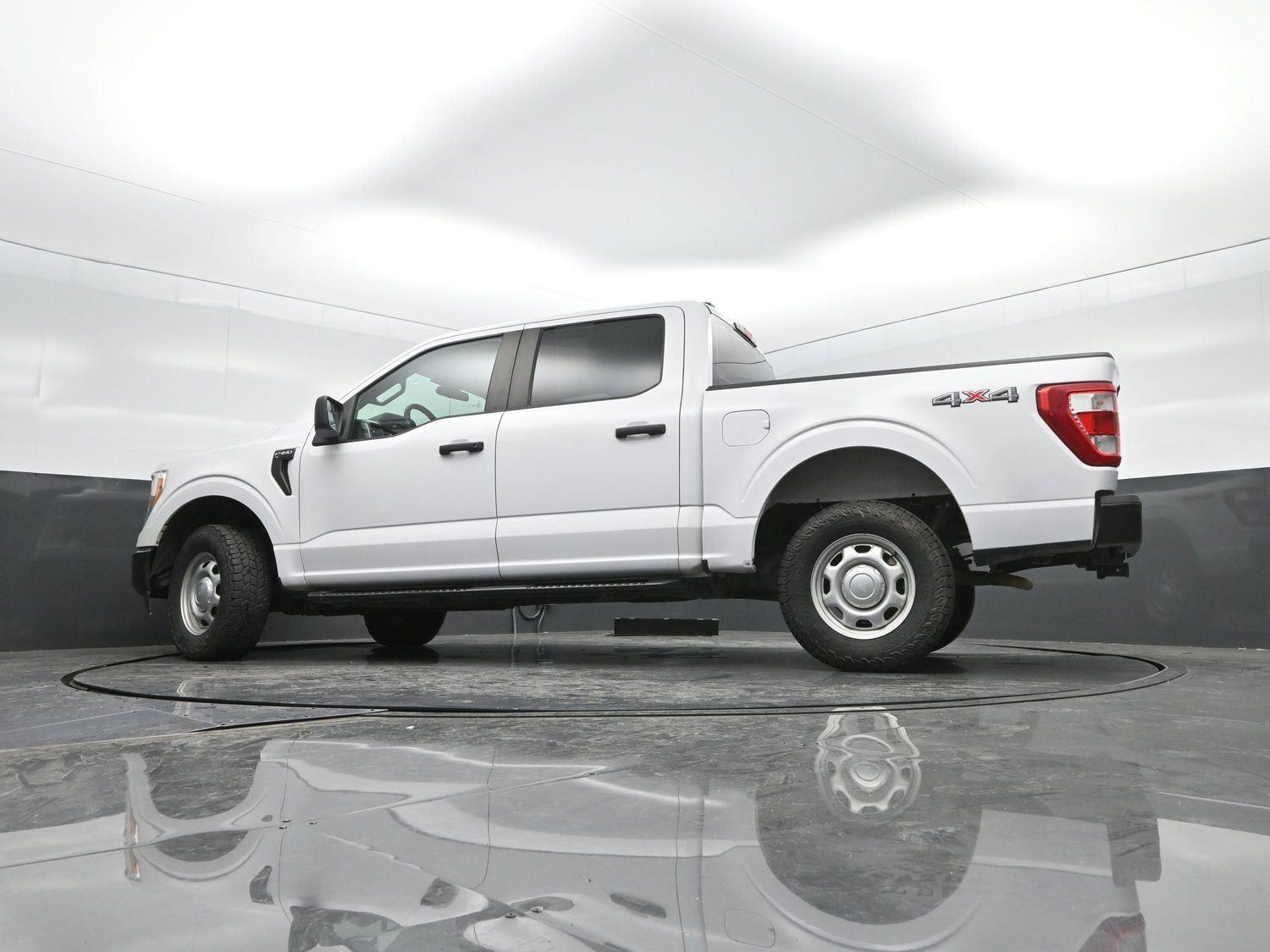 Used 2021 Agate Black Ford XL image 27