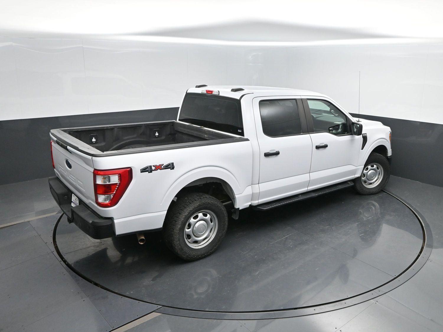 Used 2021 Agate Black Ford XL image 32