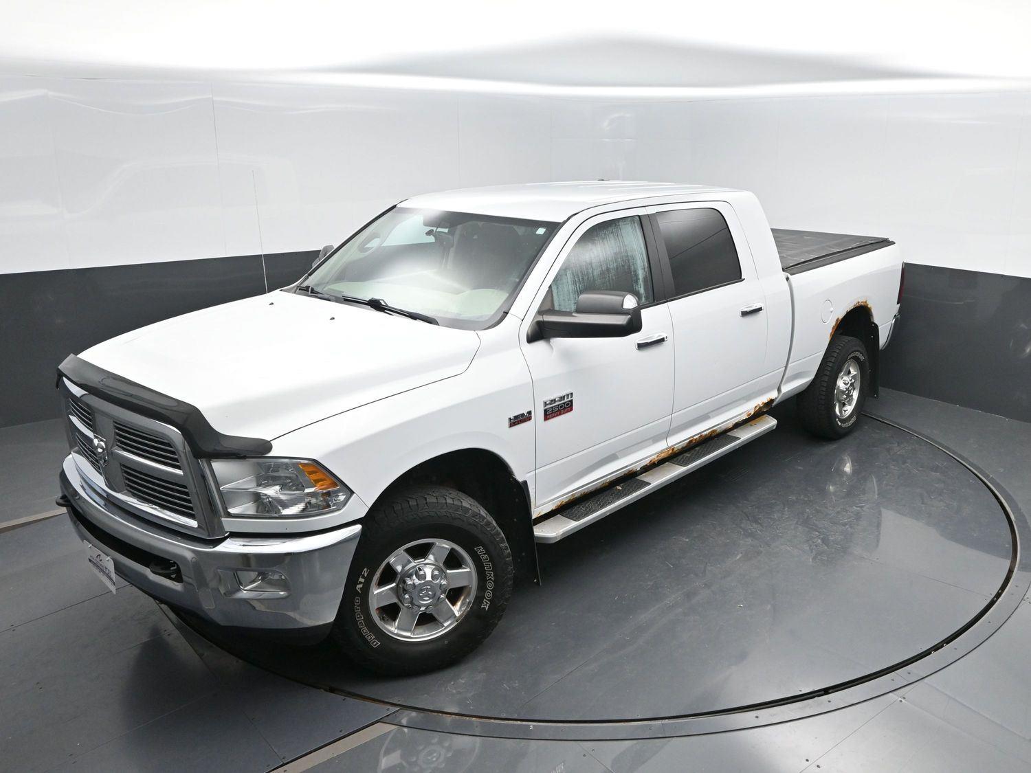 Used 2011 Bright White Ram Big Horn image 30