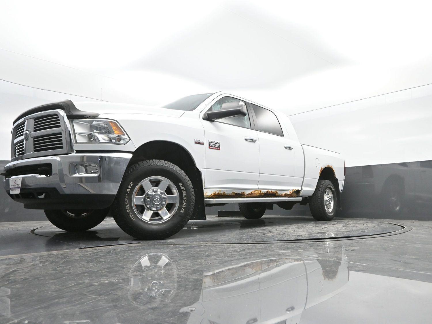 Used 2011 Bright White Ram Big Horn image 38