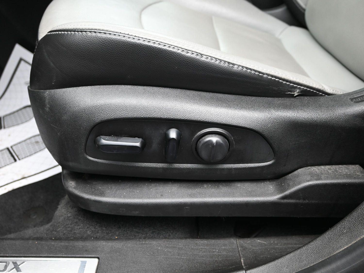 Used 2019 Cajun Red Tintcoat Chevrolet Premier image 21