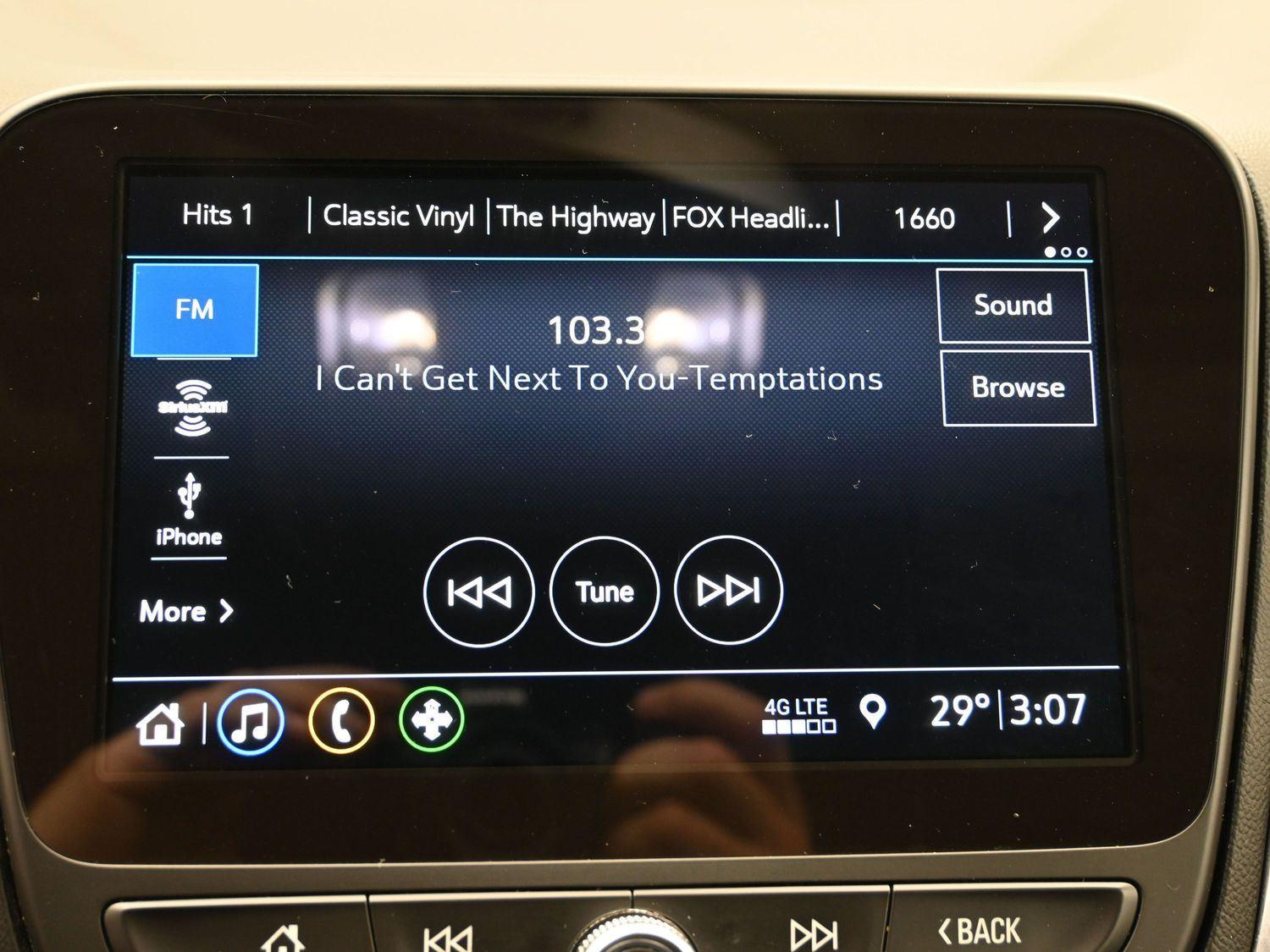 Used 2019 Cajun Red Tintcoat Chevrolet Premier image 28