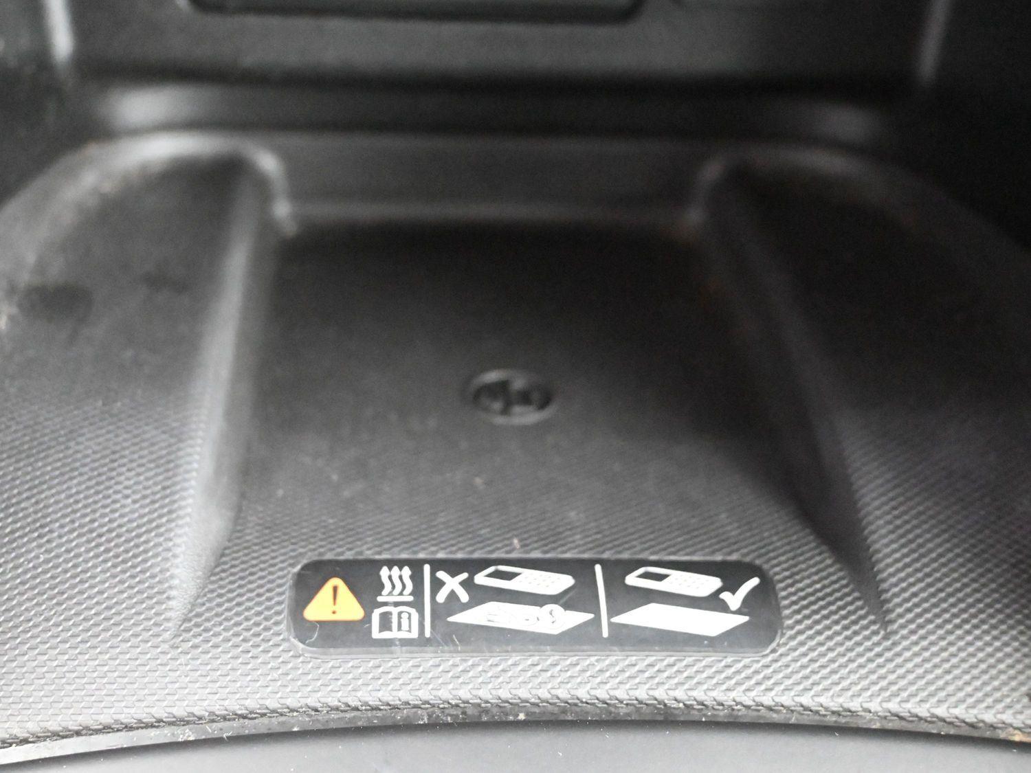 Used 2019 Cajun Red Tintcoat Chevrolet Premier image 31