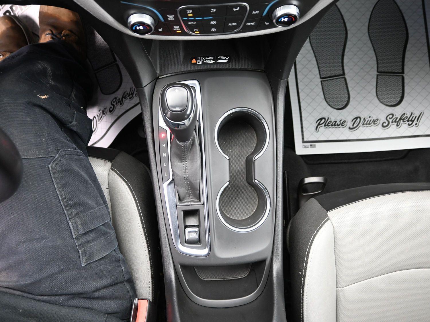 Used 2019 Cajun Red Tintcoat Chevrolet Premier image 32