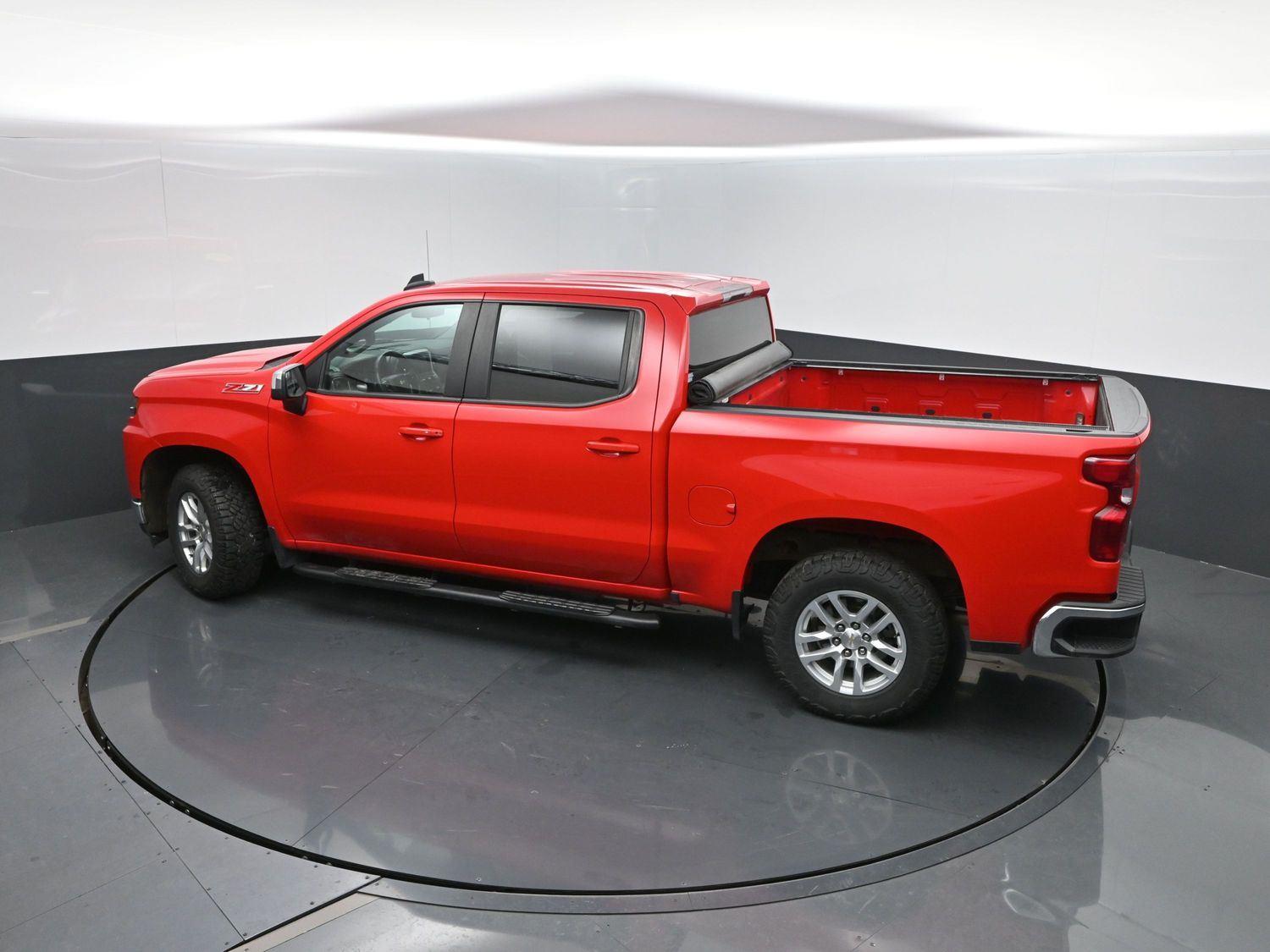 Used 2022 Red Hot Chevrolet LT image 34