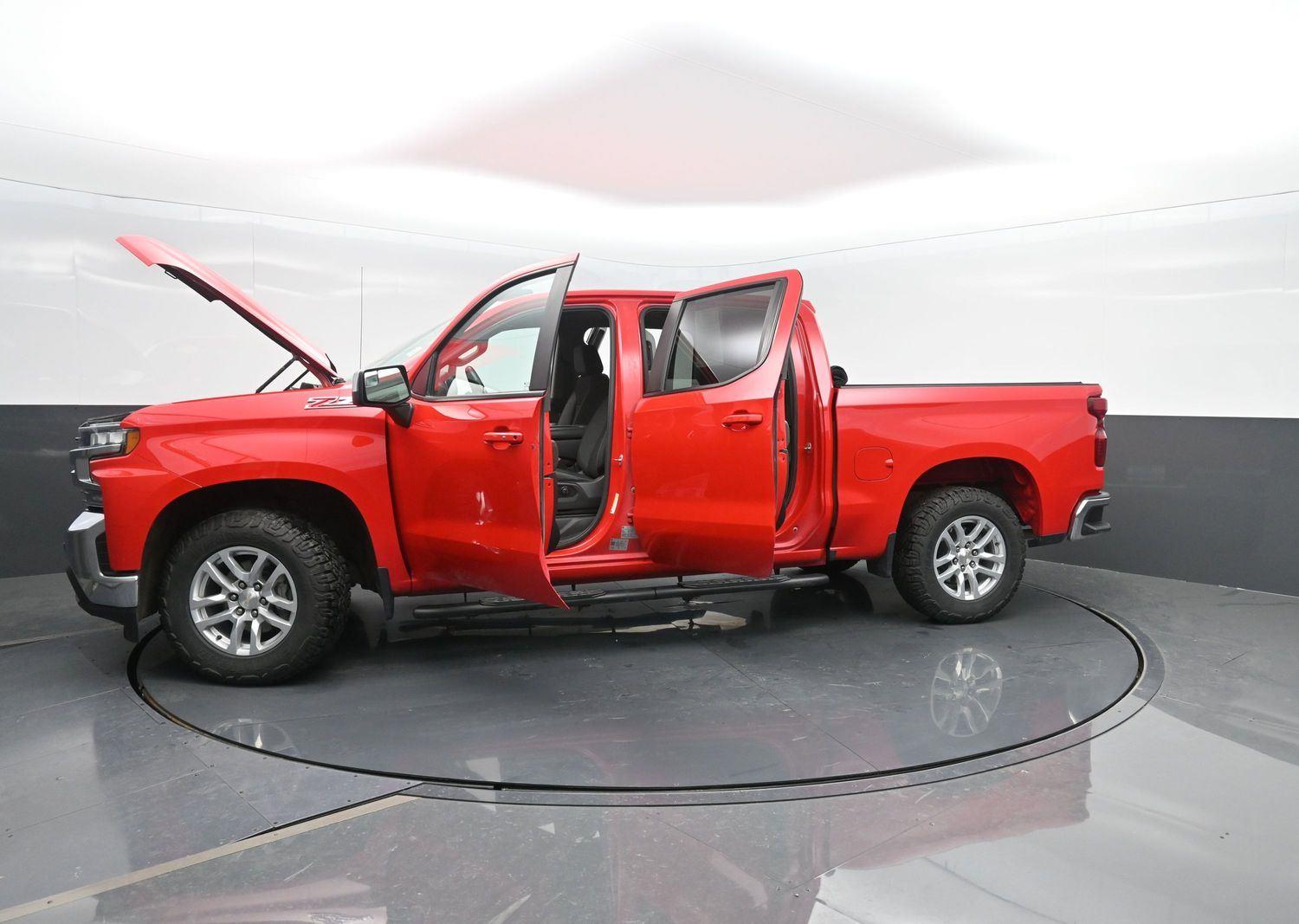 Used 2022 Red Hot Chevrolet LT image 45