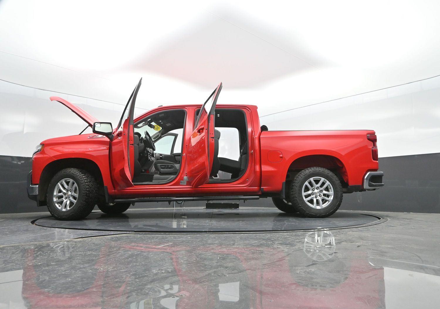 Used 2022 Red Hot Chevrolet LT image 47