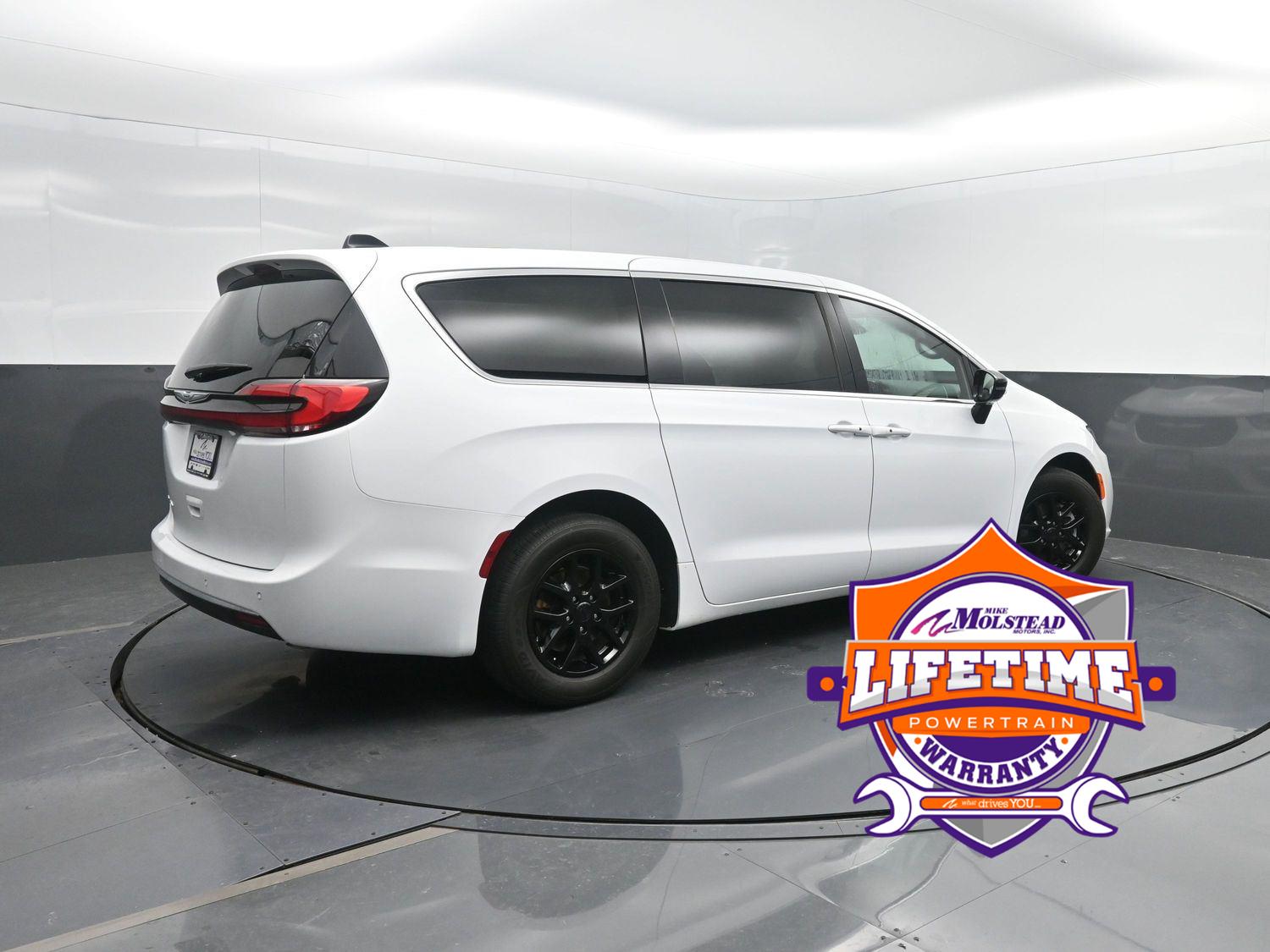2025 Chrysler Pacifica Select FWD