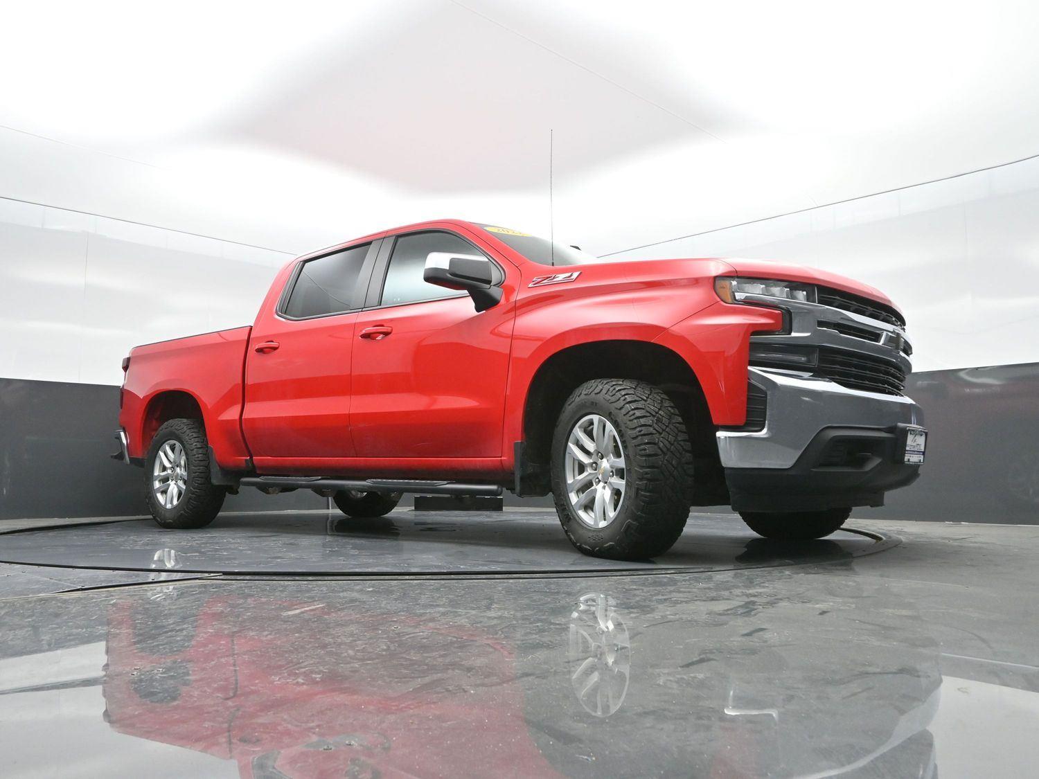 Used 2022 Red Hot Chevrolet LT image 32
