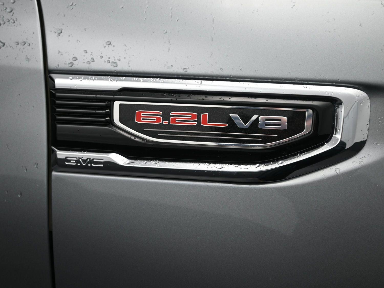 Used 2024 Sterling Metallic GMC Denali image 6