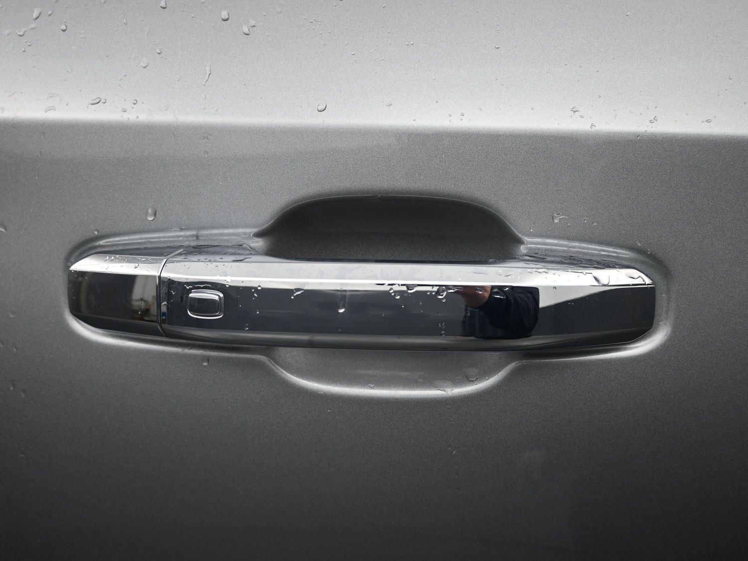 Used 2024 Sterling Metallic GMC Denali image 8