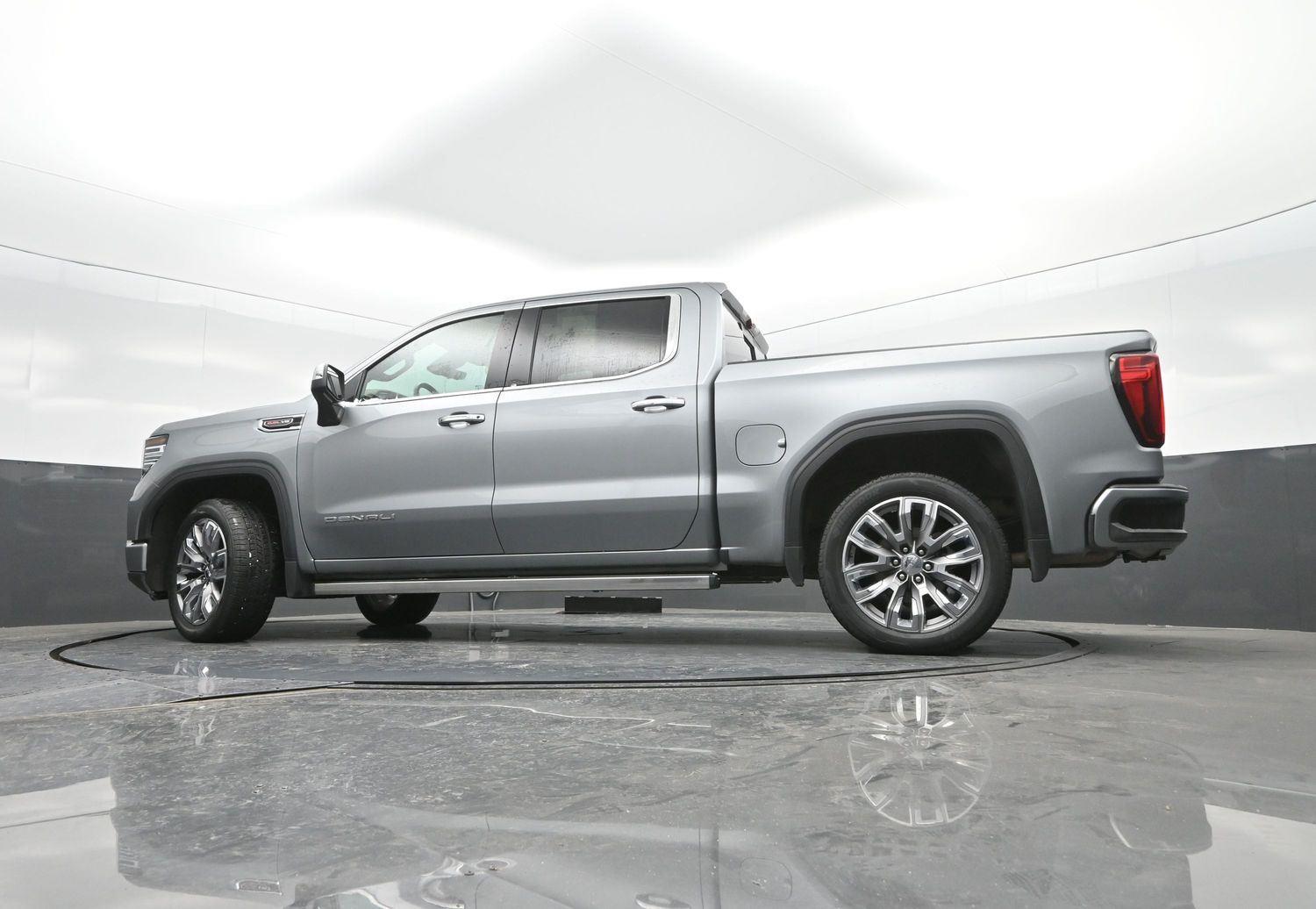 Used 2024 Sterling Metallic GMC Denali image 38