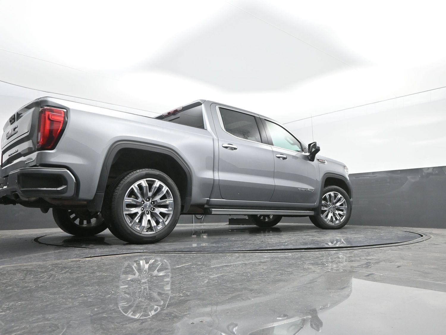 Used 2024 Sterling Metallic GMC Denali image 39