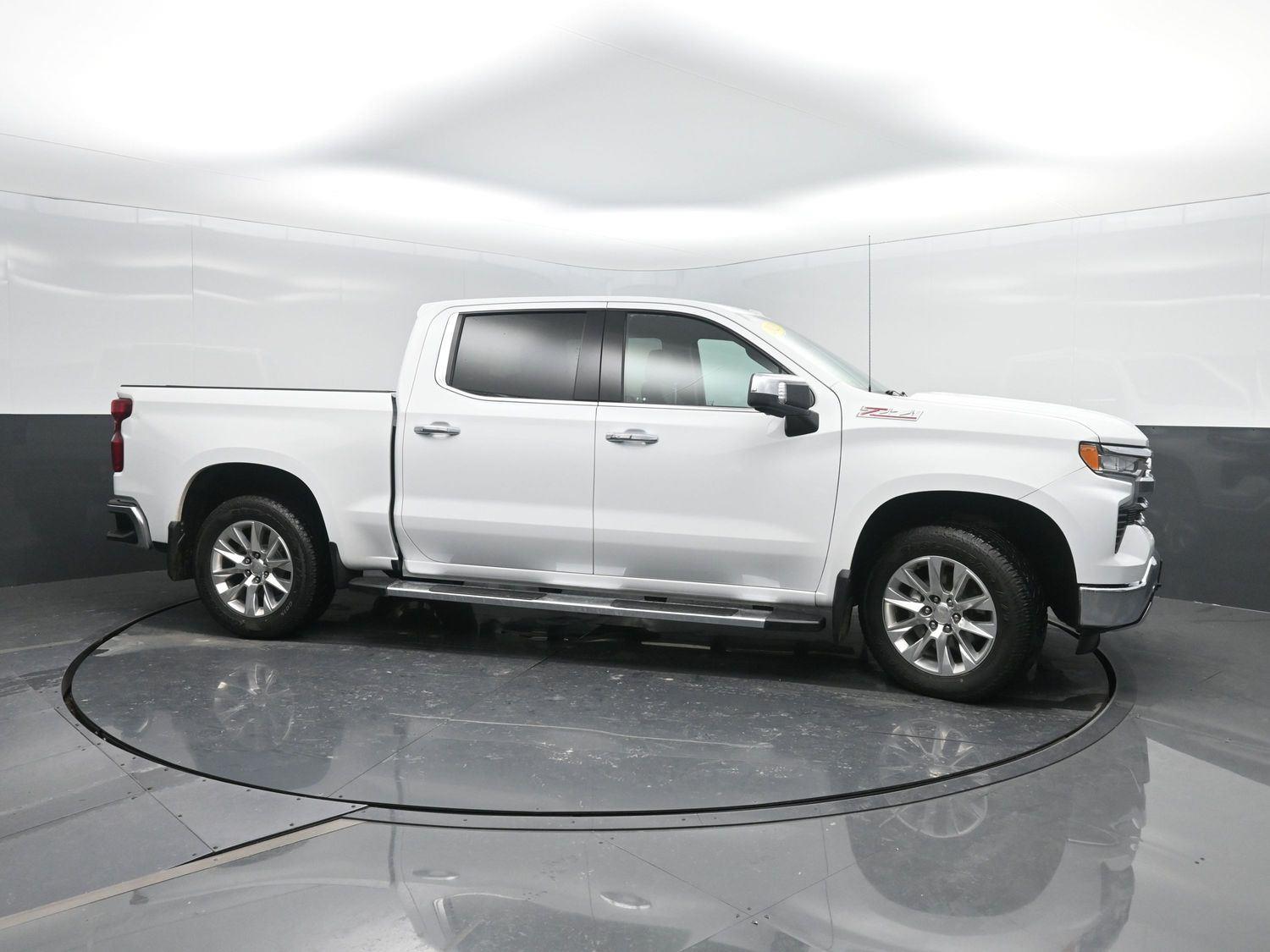 Used 2023 Summit White Chevrolet LTZ image 3