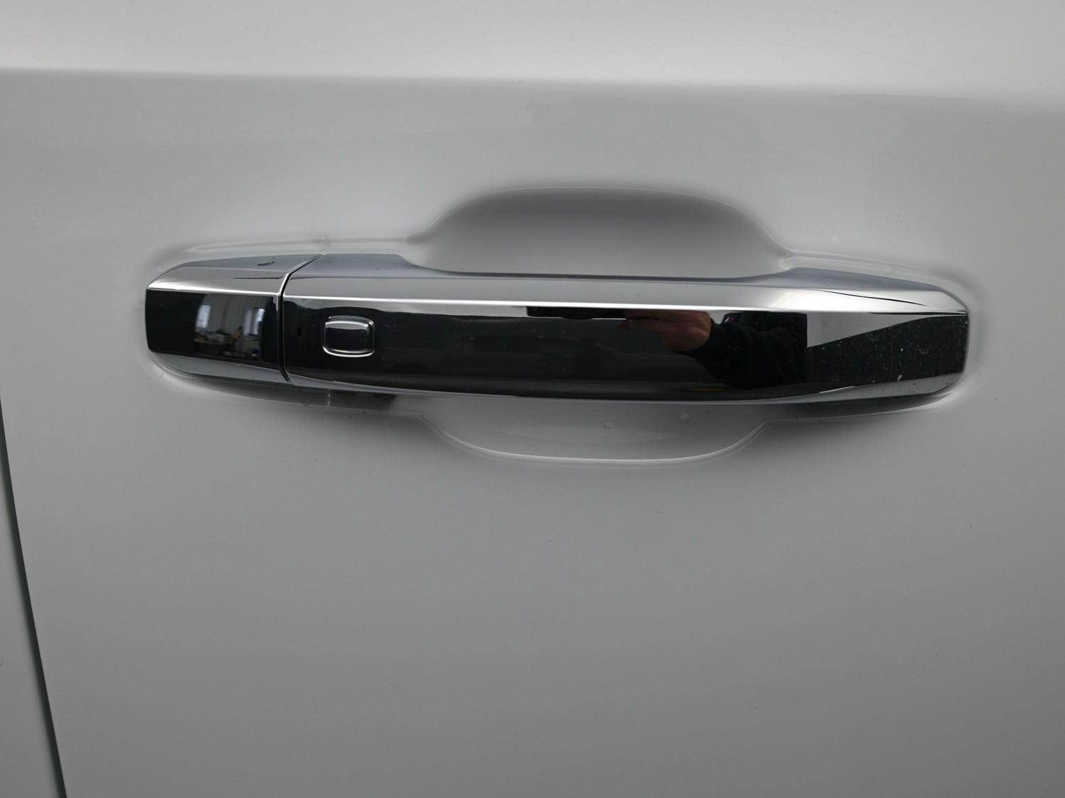 Used 2023 Summit White Chevrolet LTZ image 7