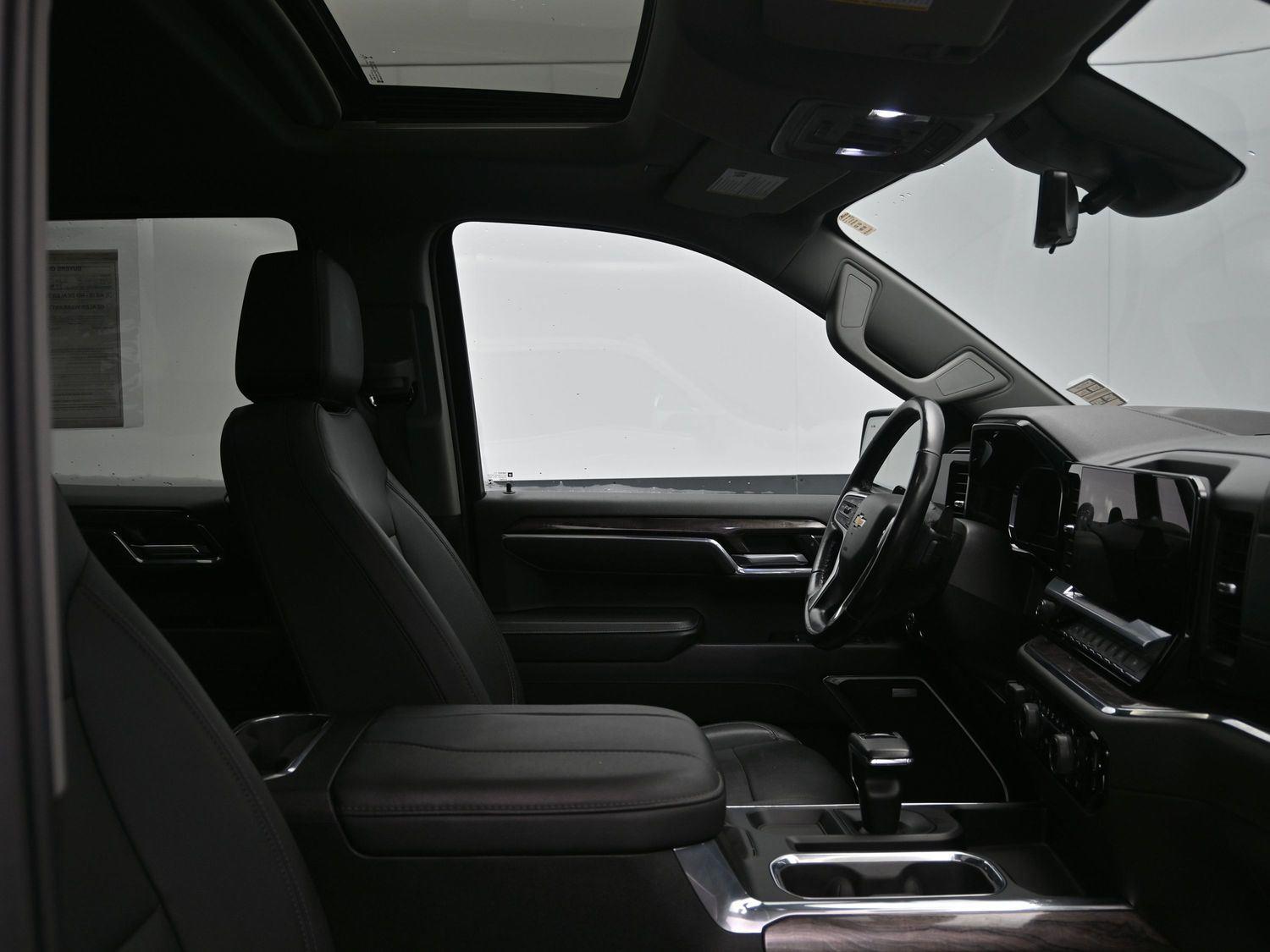 Used 2023 Summit White Chevrolet LTZ image 12