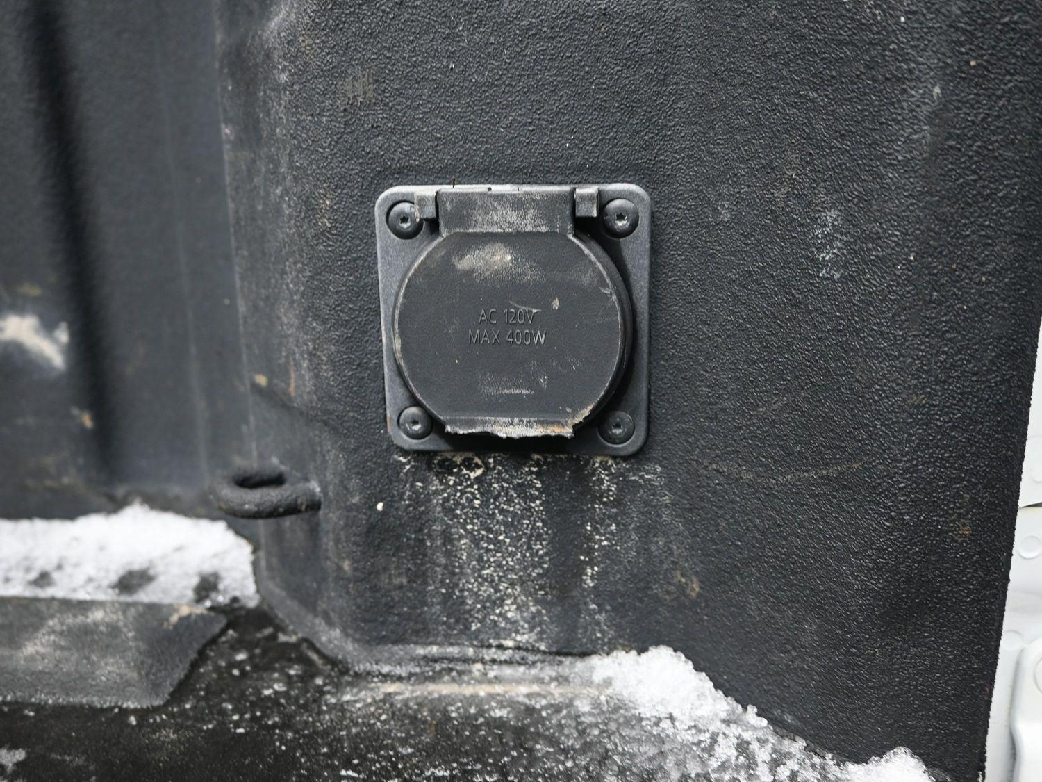 Used 2023 Summit White Chevrolet LTZ image 19