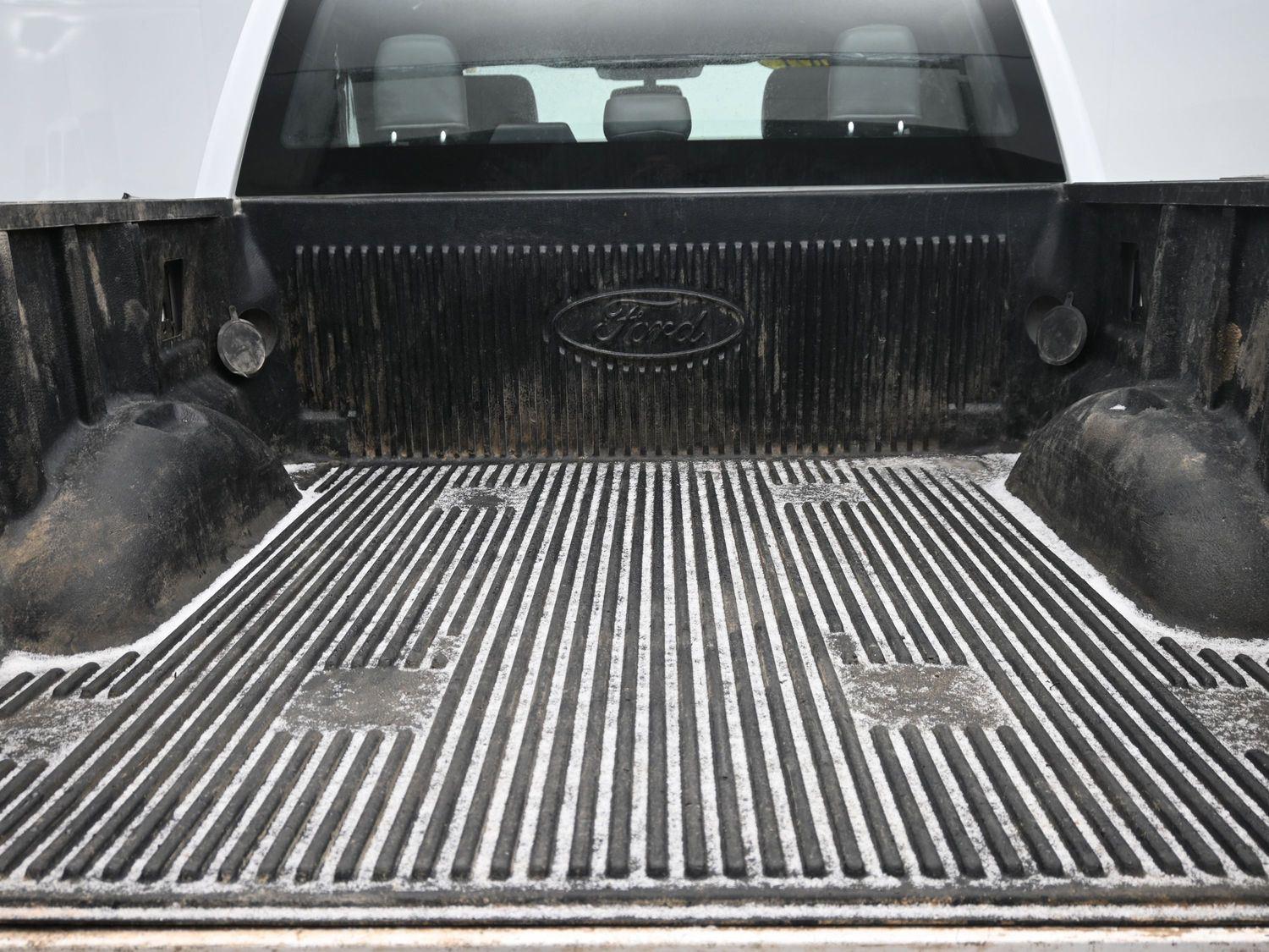 Used 2021 Oxford White Ford XL image 10