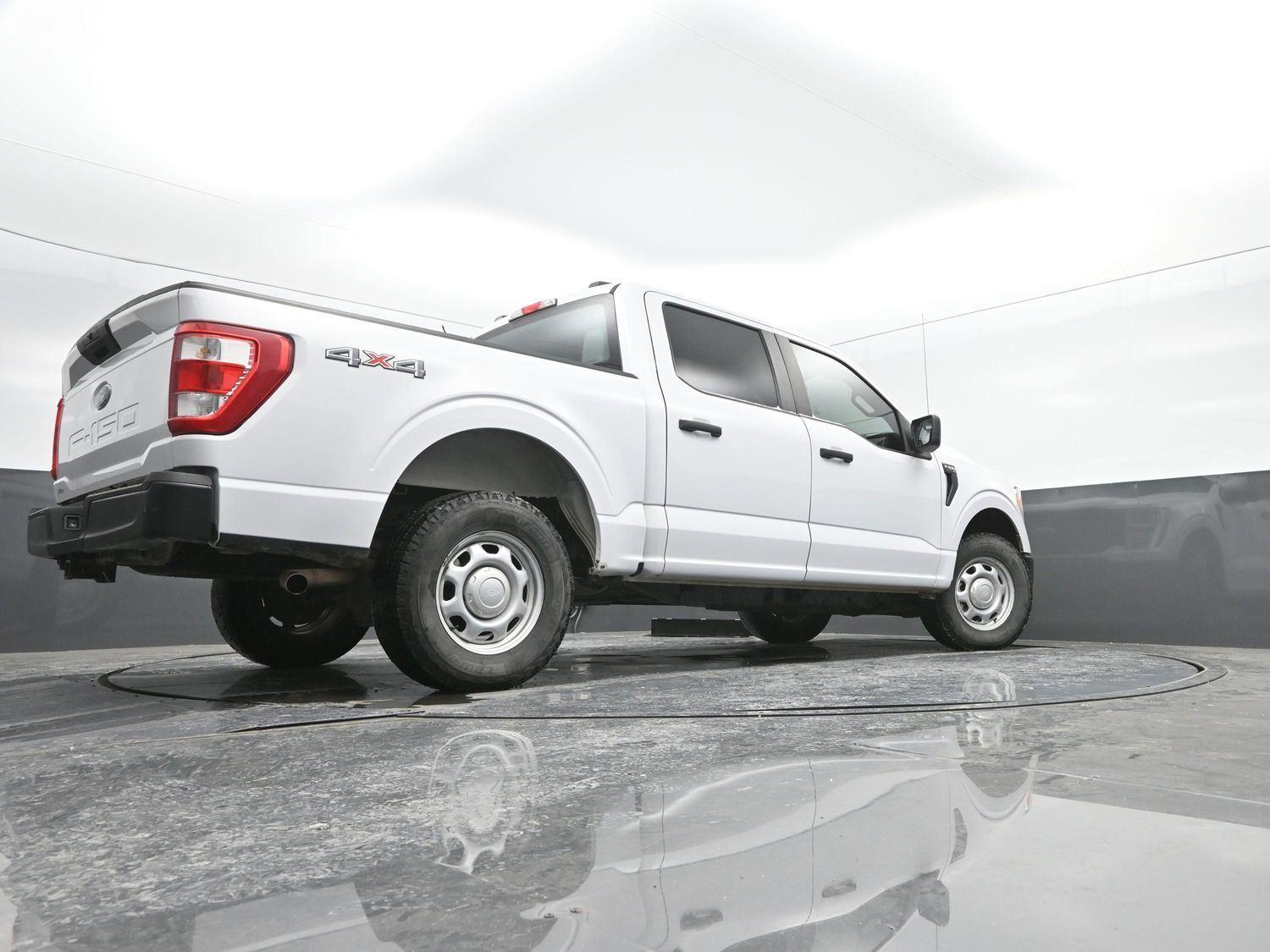 Used 2021 Oxford White Ford XL image 24