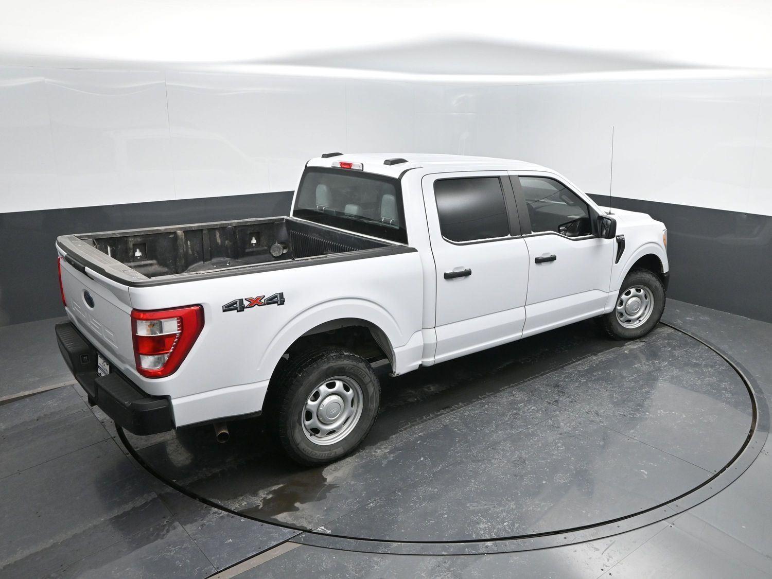 Used 2021 Oxford White Ford XL image 28
