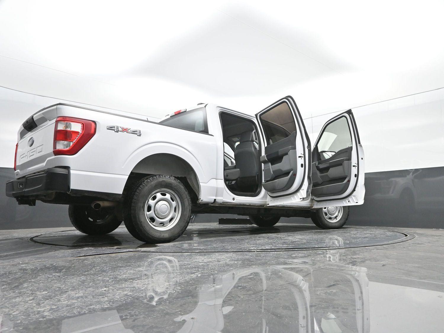 Used 2021 Oxford White Ford XL image 35