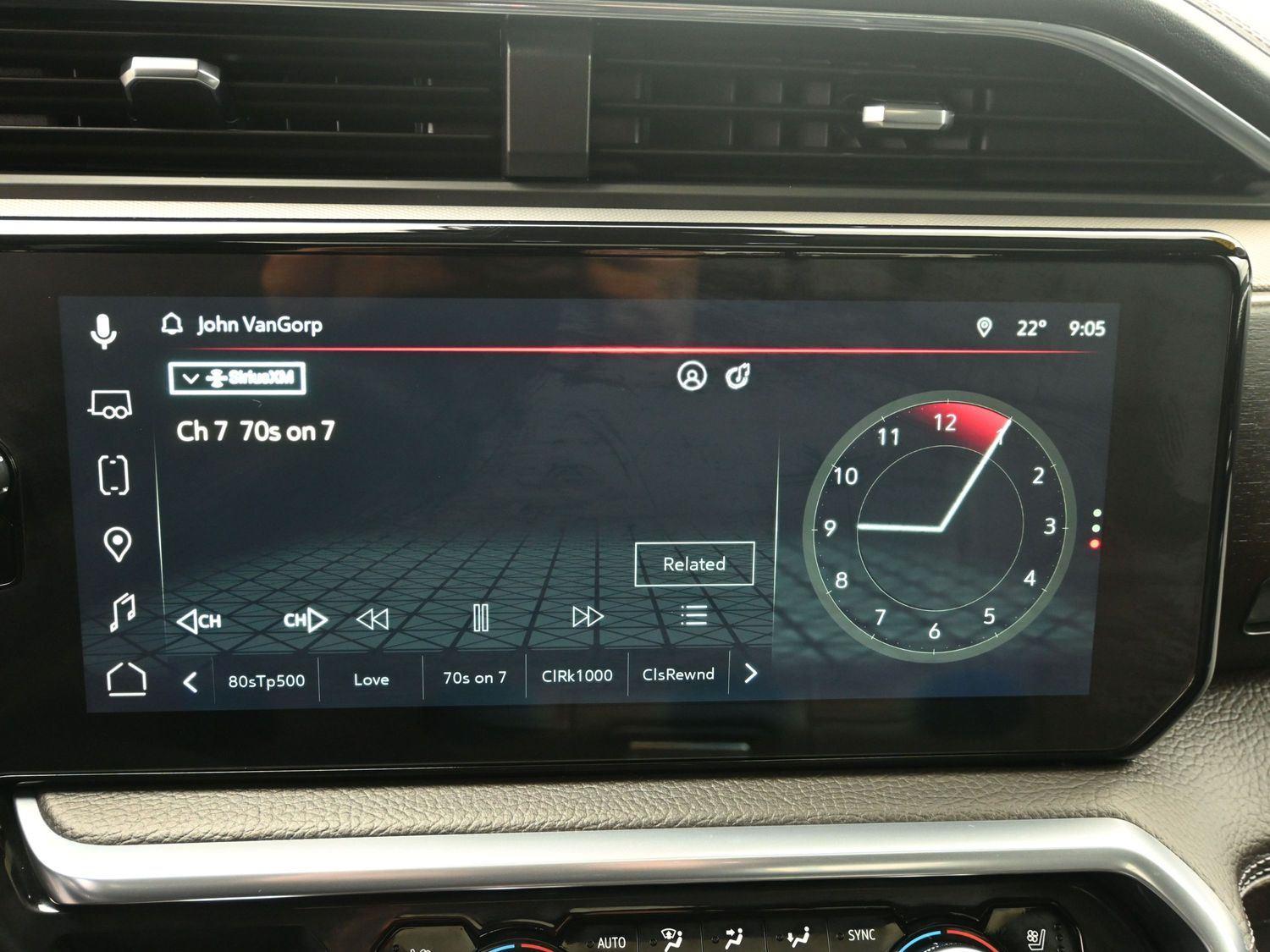 Used 2025 White Frost Tricoat GMC Denali image 33