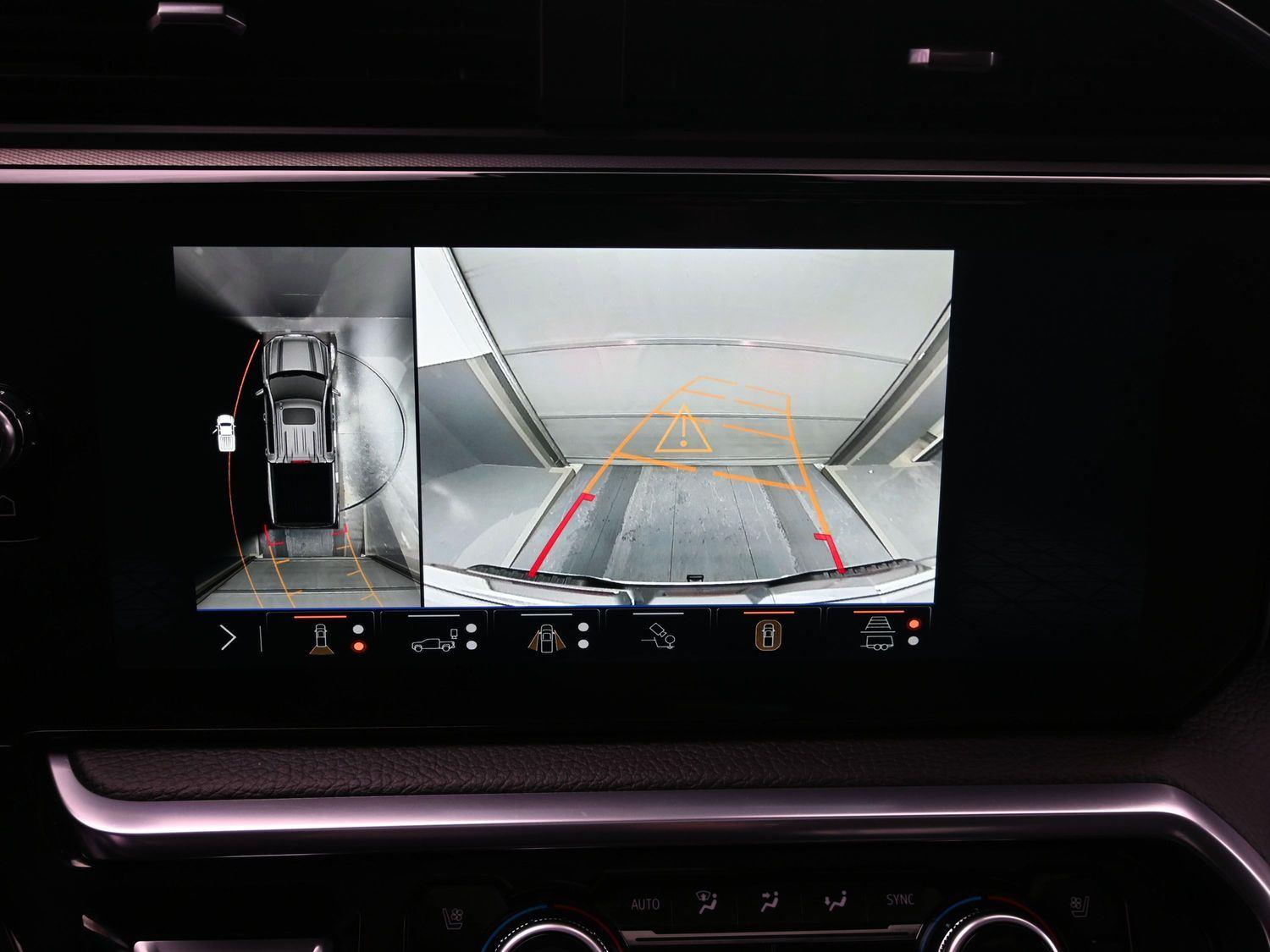 Used 2025 White Frost Tricoat GMC Denali image 34