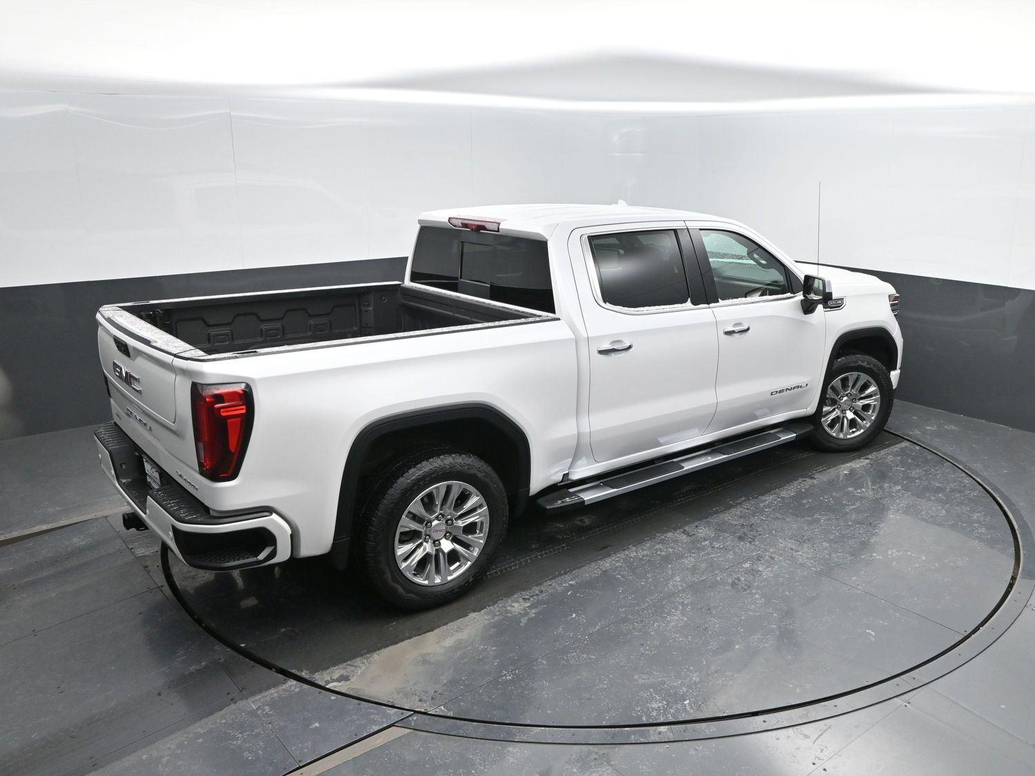 Used 2025 White Frost Tricoat GMC Denali image 45