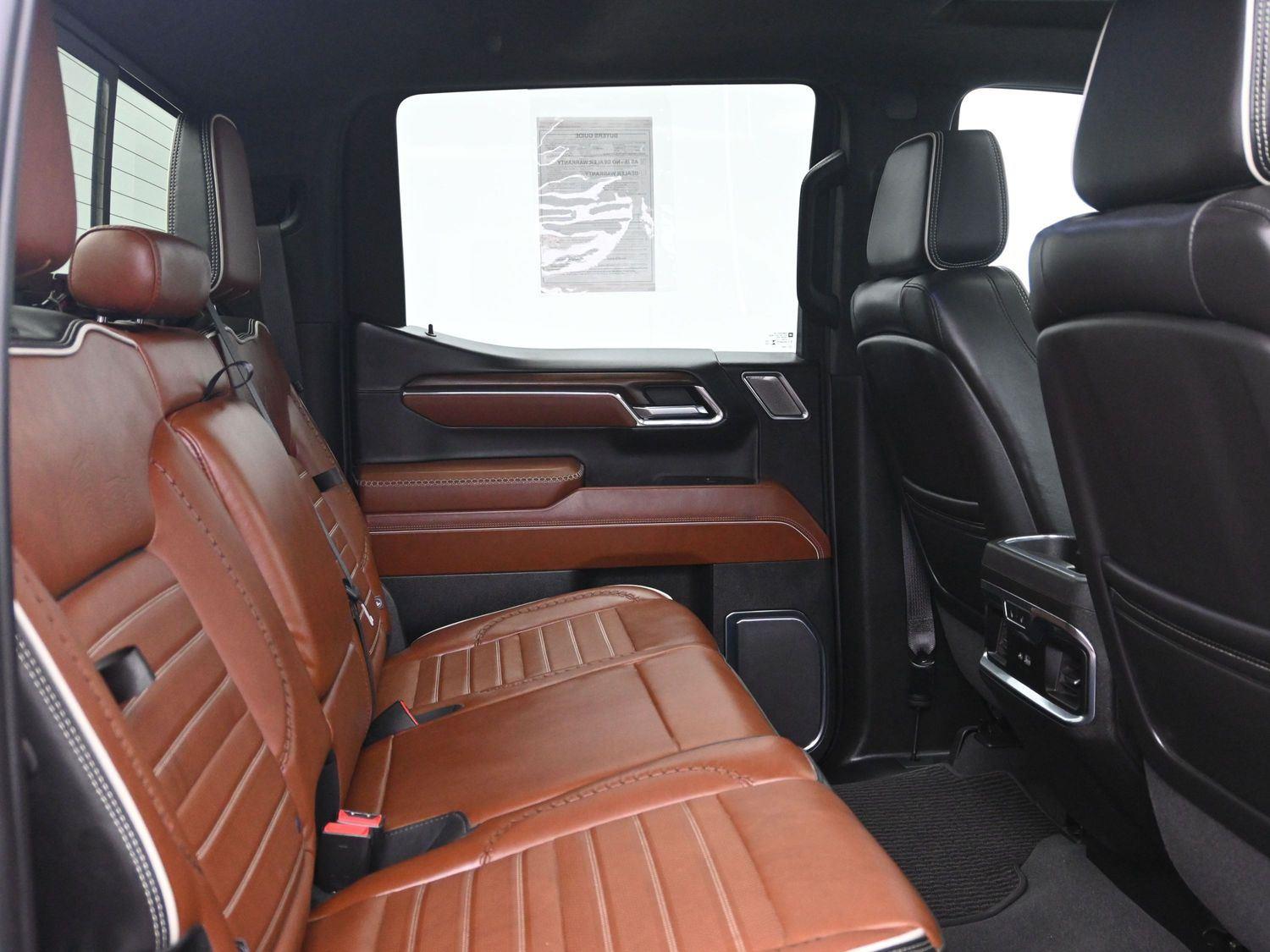 Used 2024 White Frost Tricoat GMC Denali Ultimate image 15