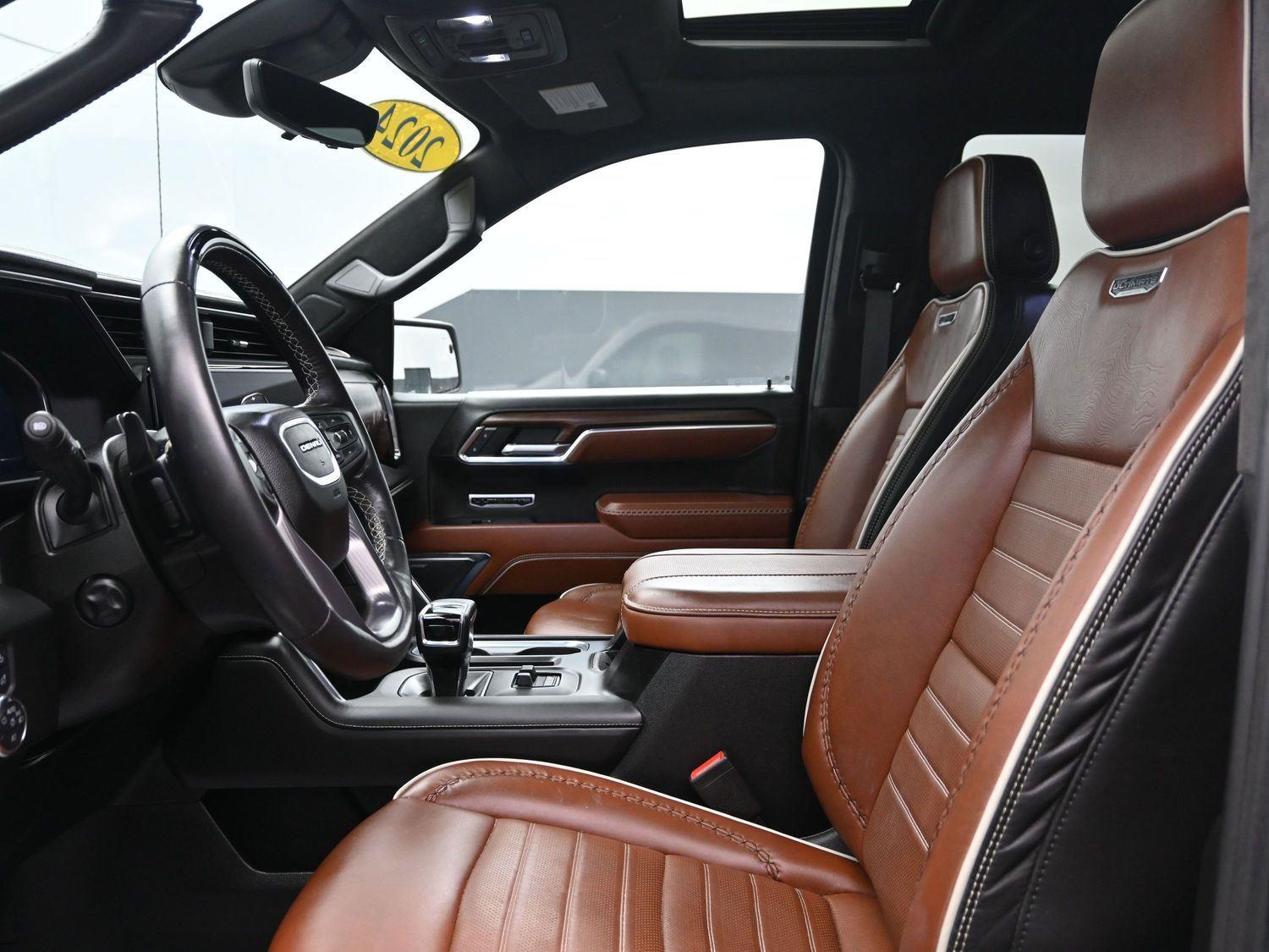 Used 2024 White Frost Tricoat GMC Denali Ultimate image 24