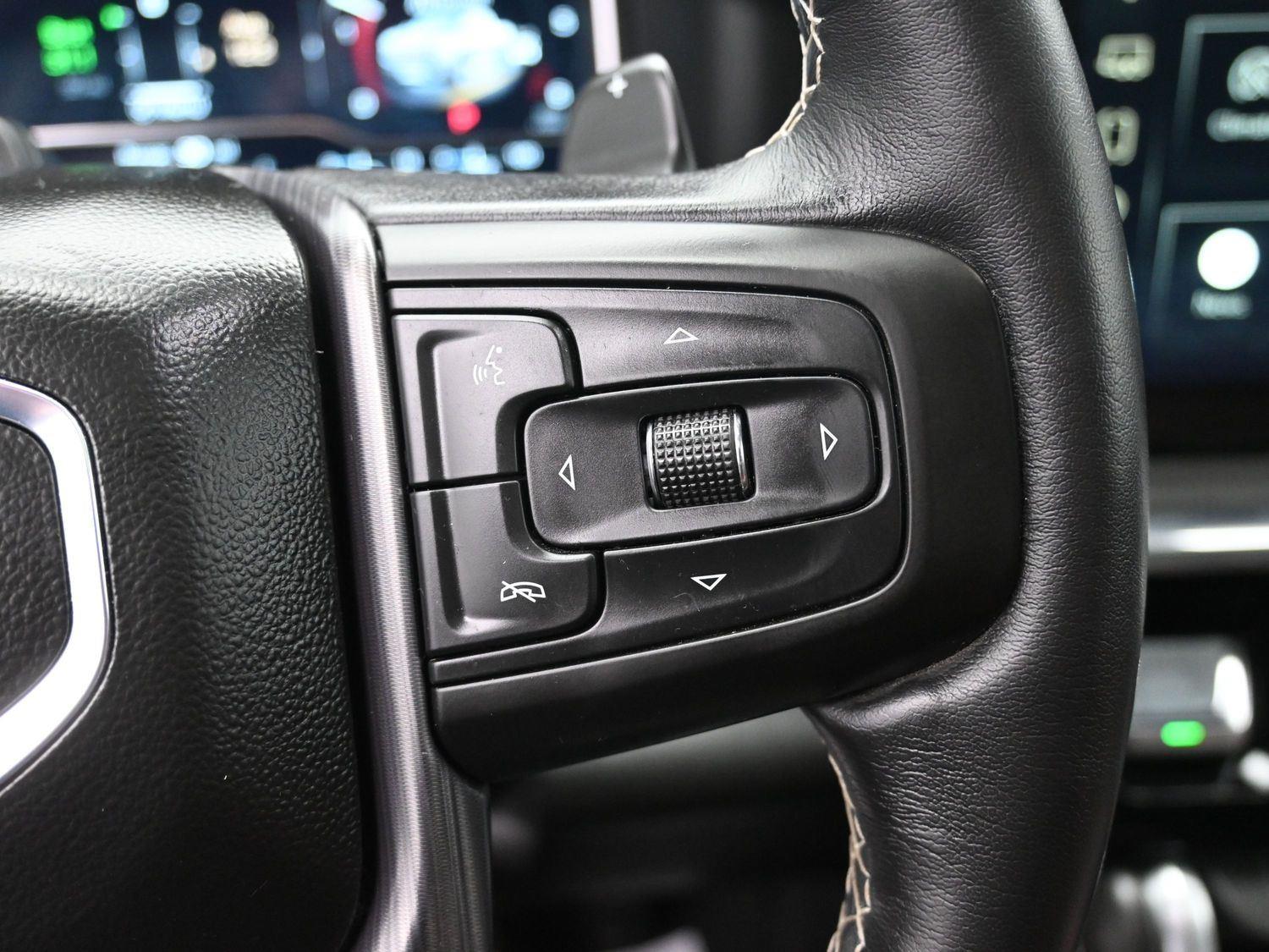 Used 2024 White Frost Tricoat GMC Denali Ultimate image 28