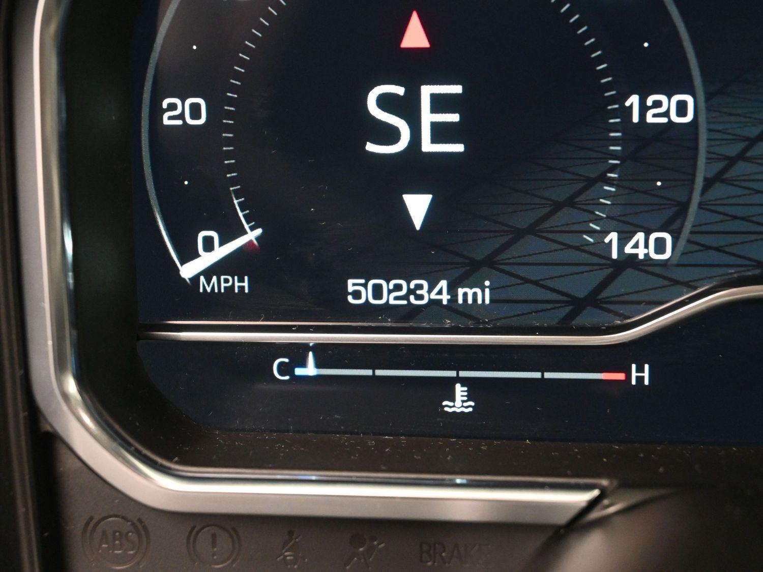 Used 2024 White Frost Tricoat GMC Denali Ultimate image 30