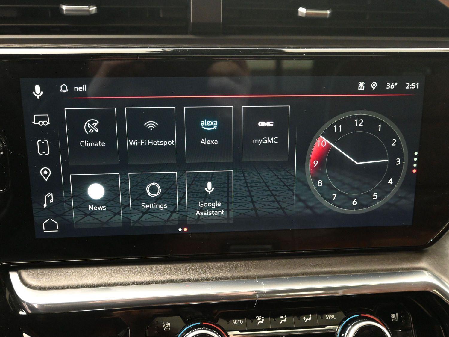 Used 2024 White Frost Tricoat GMC Denali Ultimate image 31