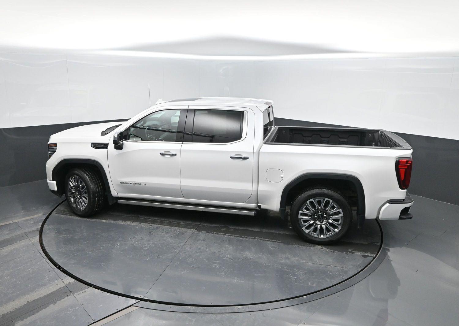 Used 2024 White Frost Tricoat GMC Denali Ultimate image 42
