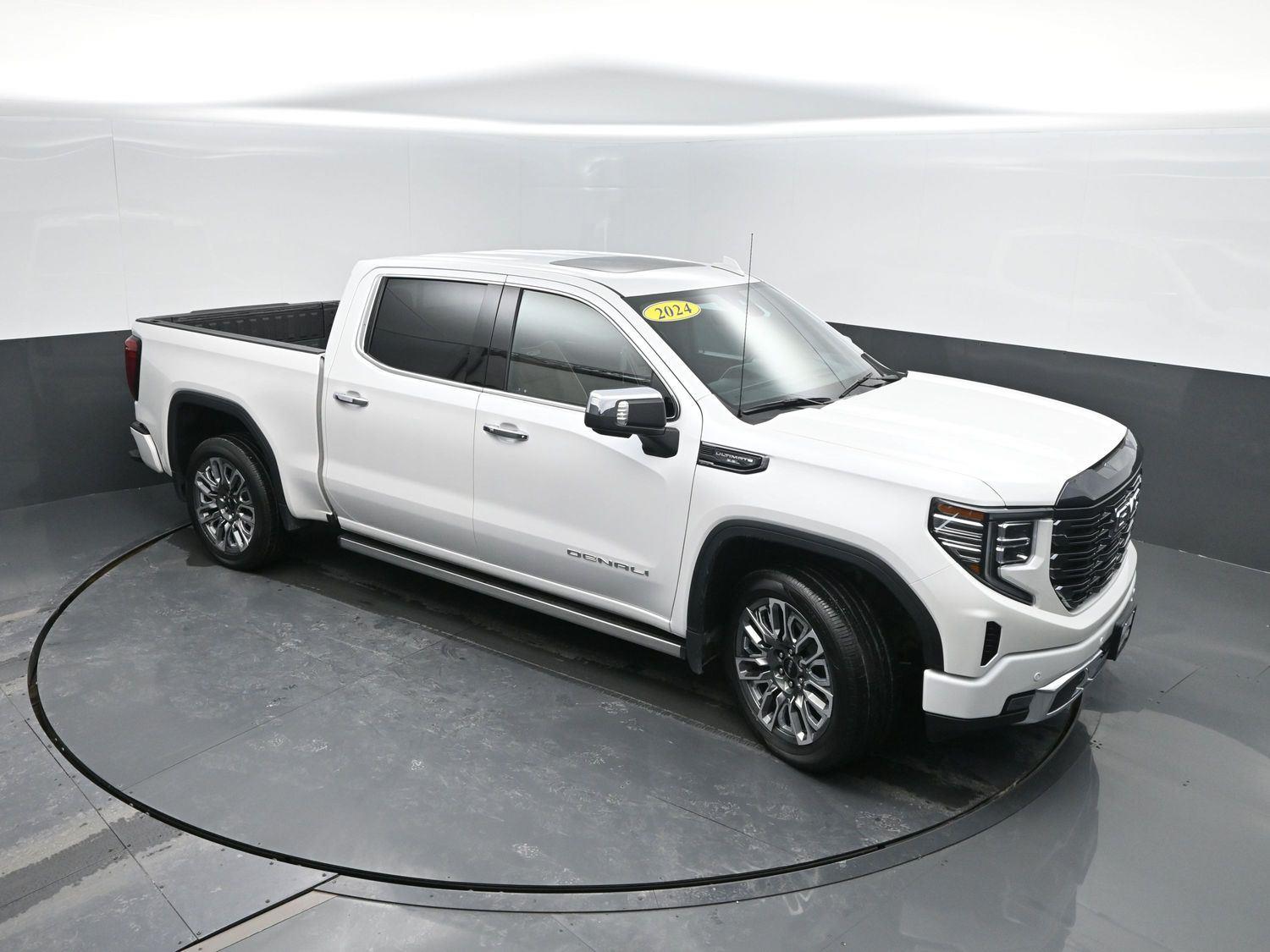 Used 2024 White Frost Tricoat GMC Denali Ultimate image 44