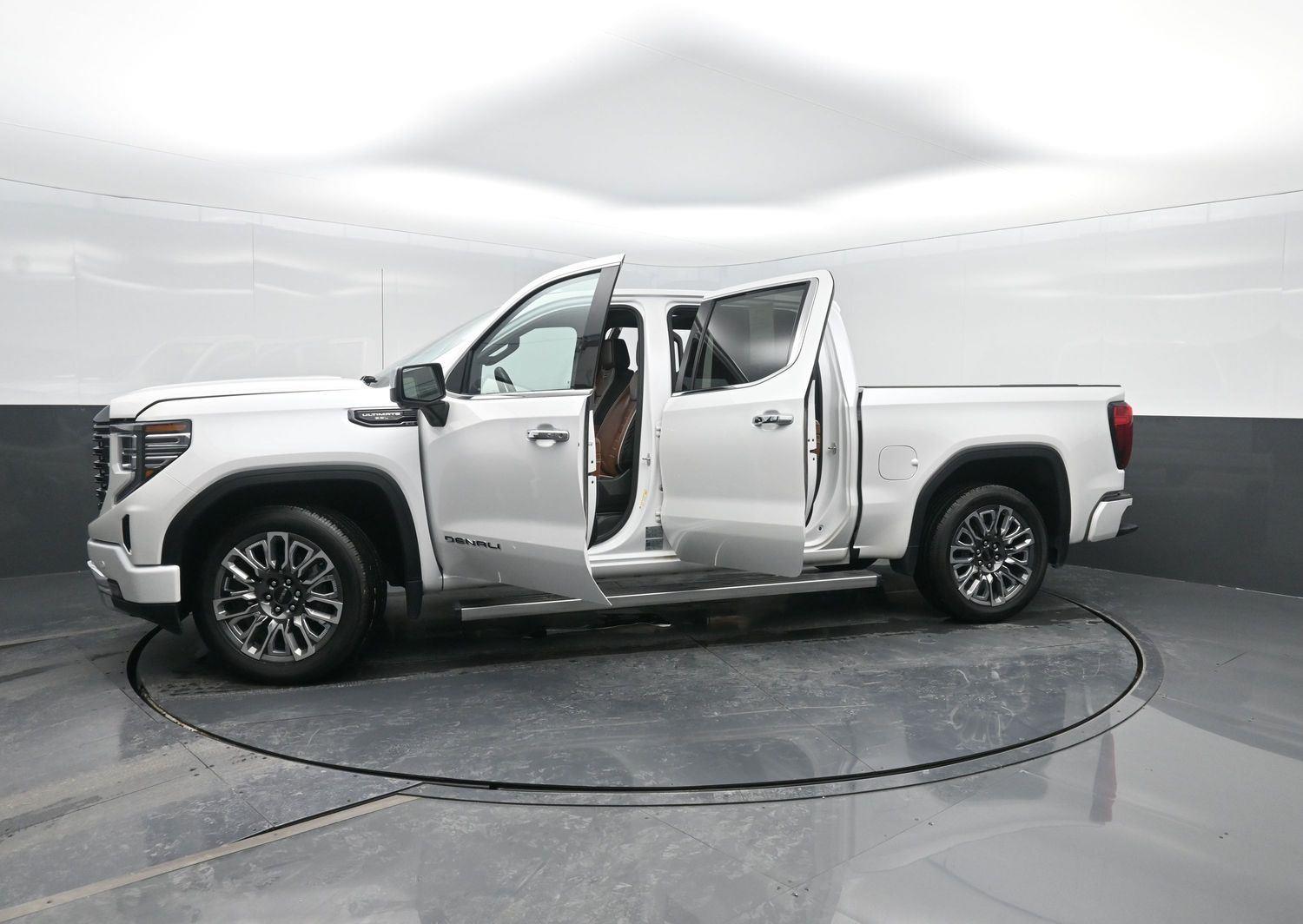 Used 2024 White Frost Tricoat GMC Denali Ultimate image 53