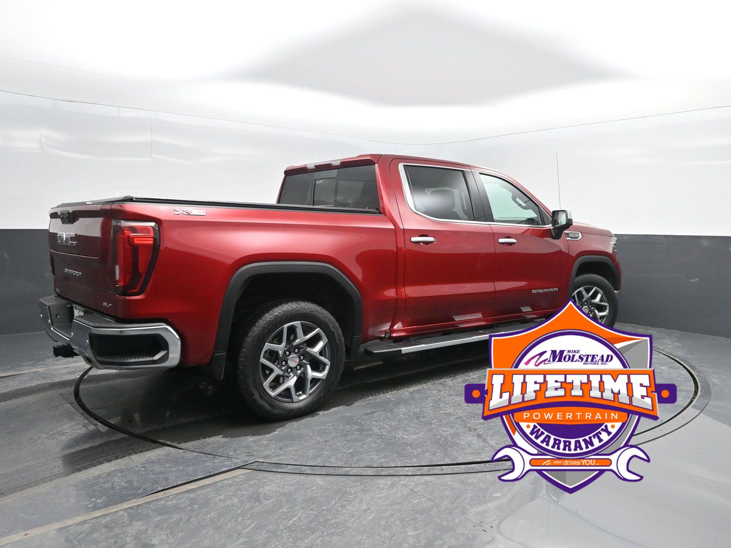 2023 GMC Sierra 1500 SLT Crew Cab 4WD