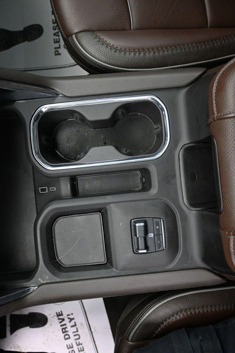 Used 2024 Onyx Black GMC Denali image 37