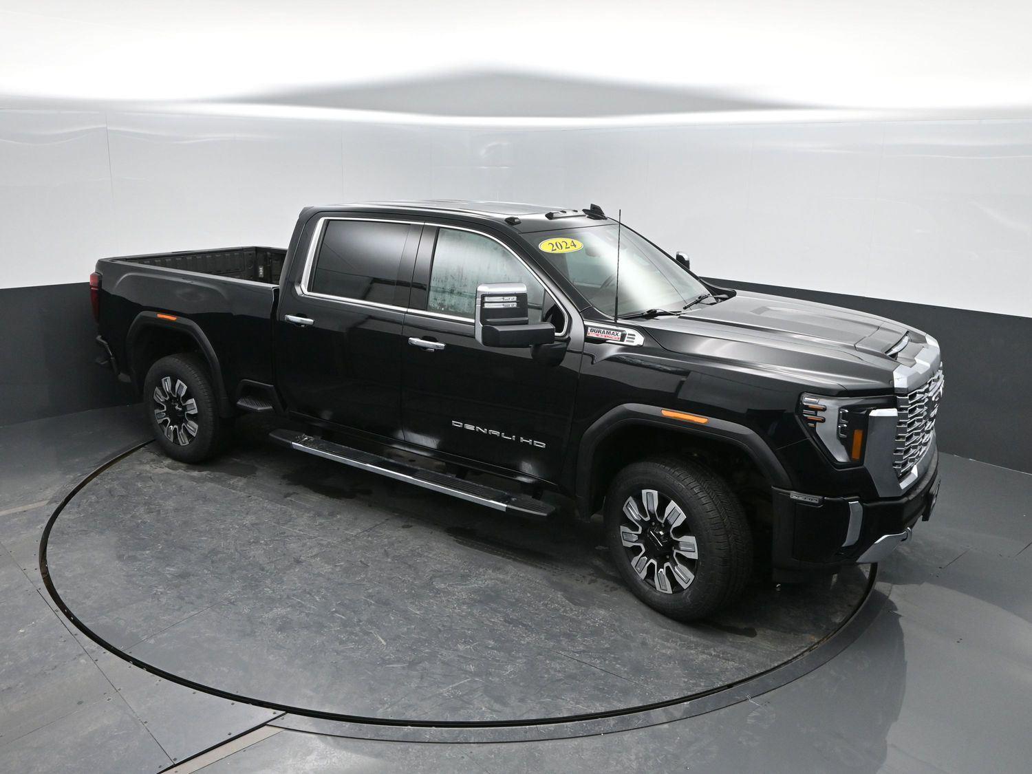 Used 2024 Onyx Black GMC Denali image 47