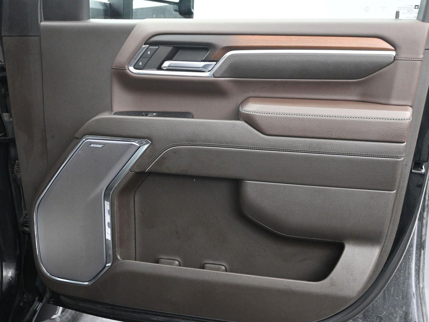 Used 2024 Onyx Black GMC Denali image 10