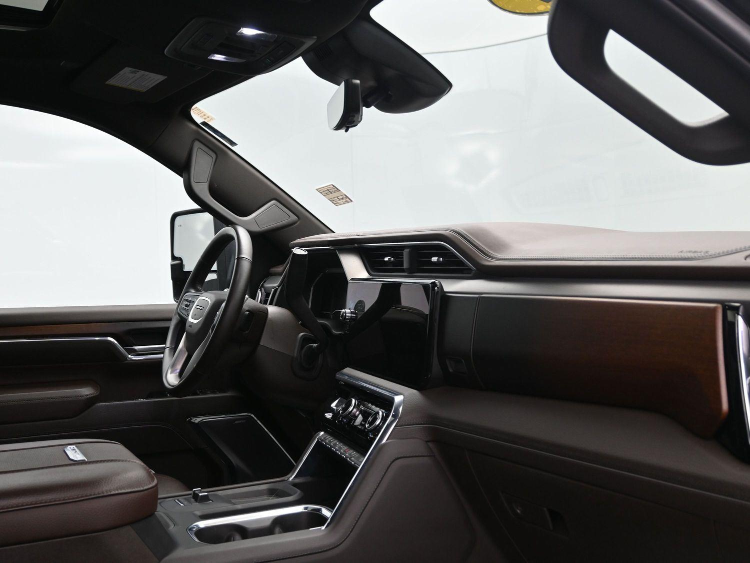 Used 2024 Onyx Black GMC Denali image 14