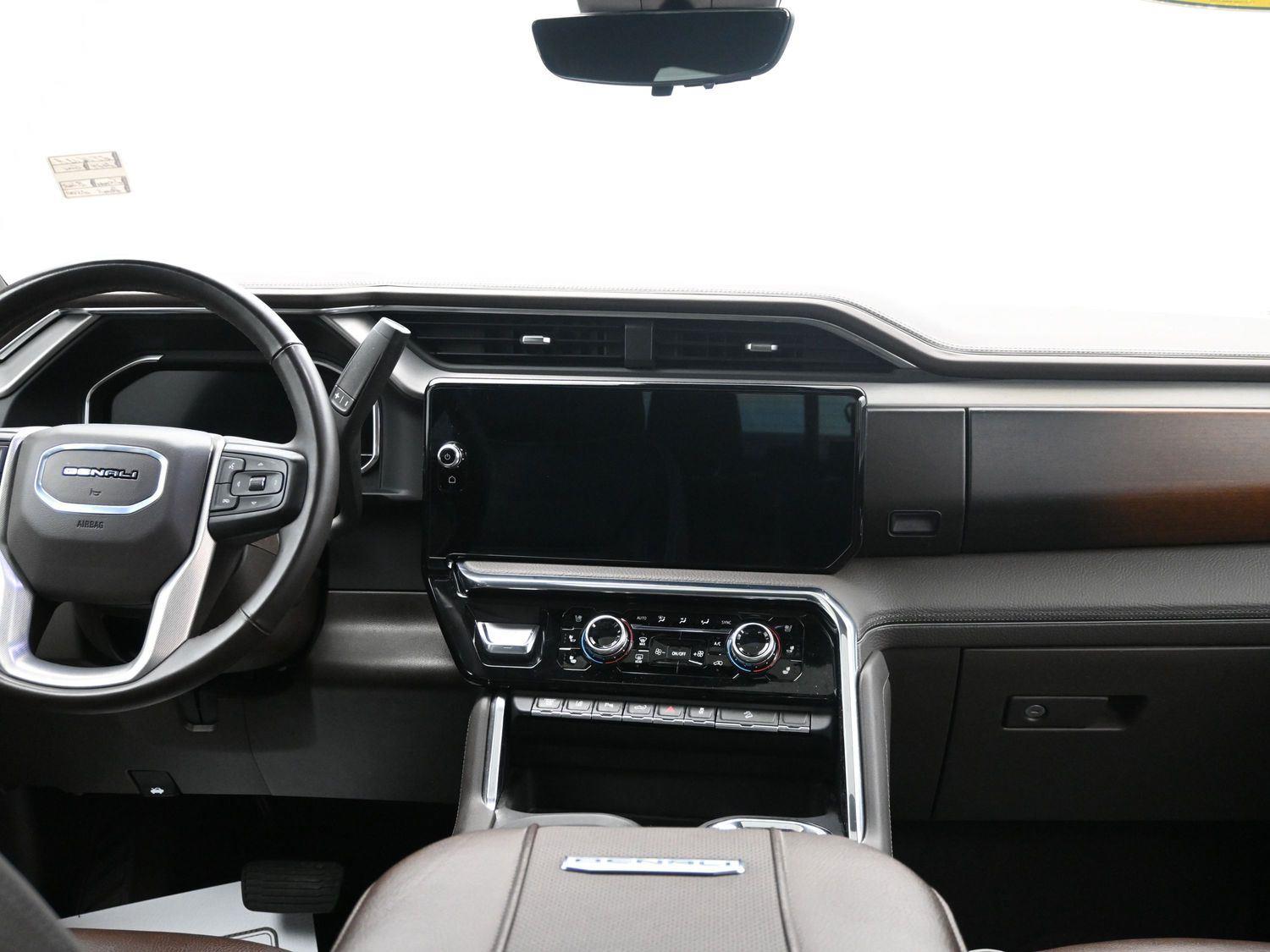 Used 2024 Onyx Black GMC Denali image 16