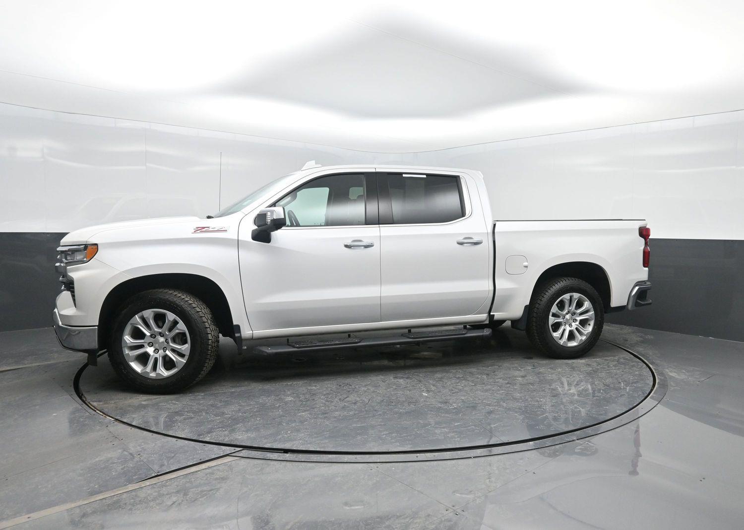 2022 Chevrolet Silverado 1500 LTZ Crew Cab 4WD